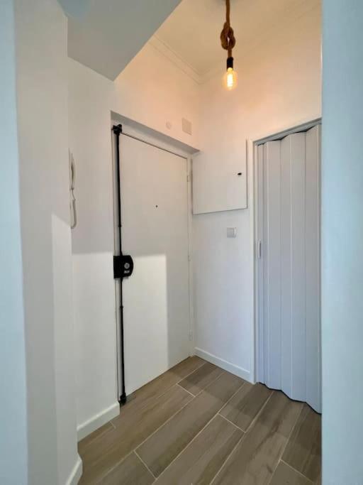 코스타 다 카파리카 Apartamento Muito Central - 300 Metros Da Praia 아파트 외부 사진